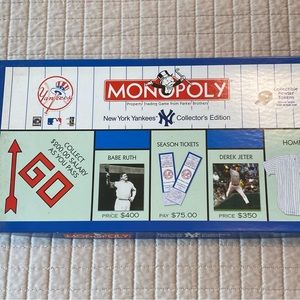 ☘️VTG NY Yankees Collectors Edition Baseball Monopoly Board Game Toy Pewter Game